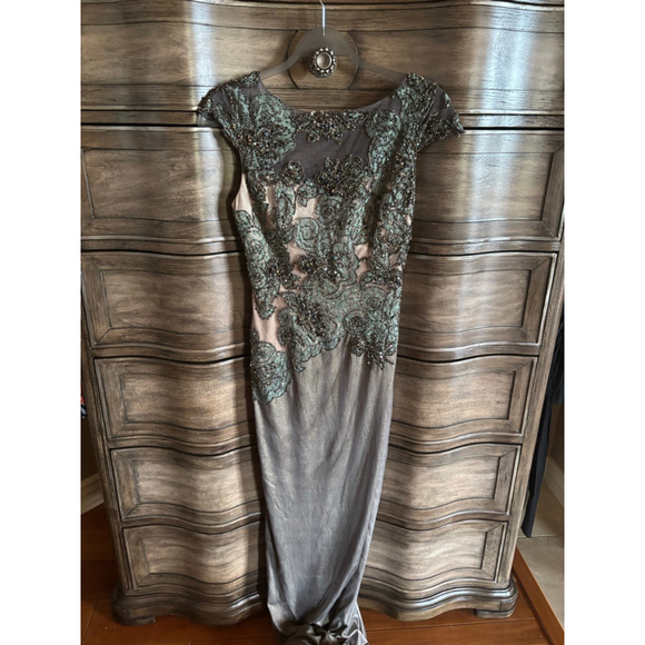 Women's mandalay Grey Beaded Lace Maxi Dress Formal Gown